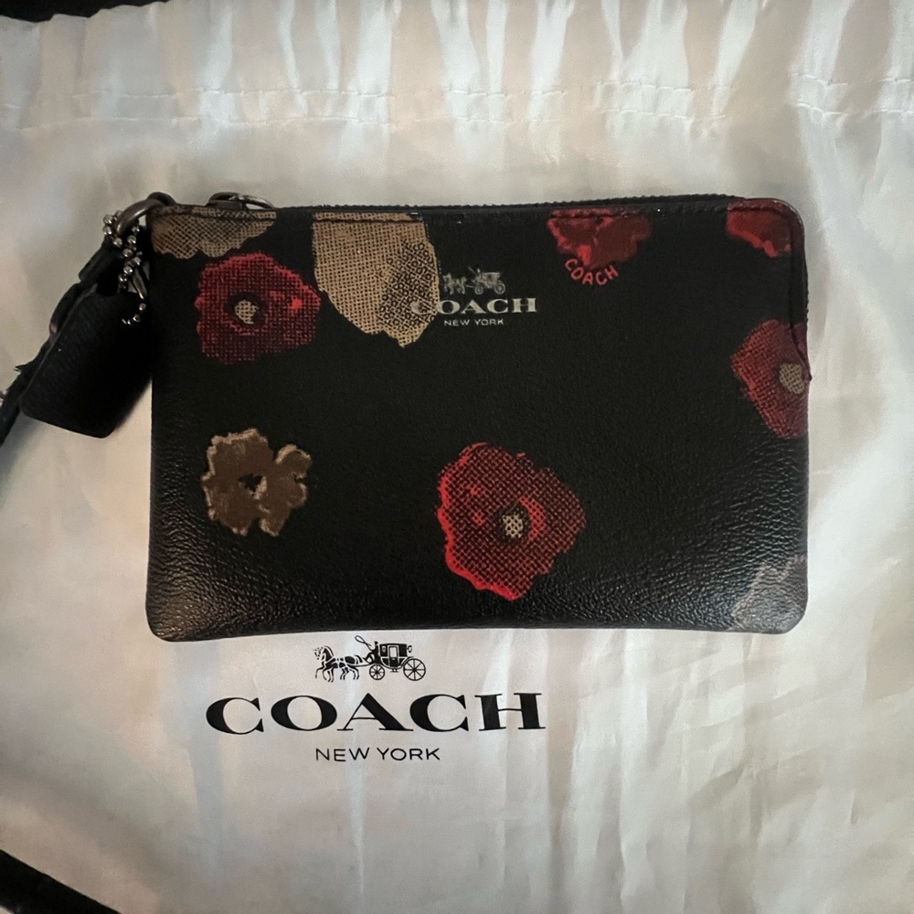 Lot of REHAB Coach Bags and wallets DAMAGED PLEASE READ - Picture 9 of 15
